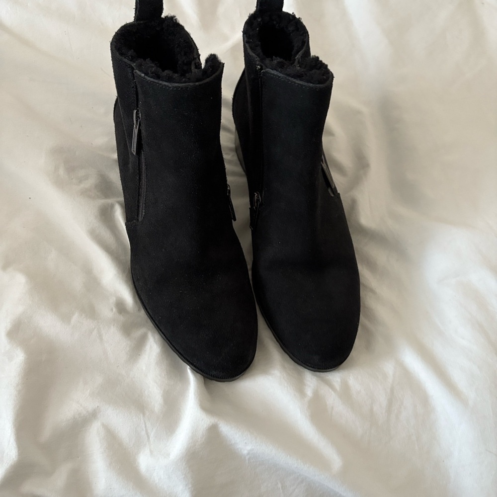 Cole Haan Black Ankle Boots with fur. Waterproof! - Picture 2 of 3